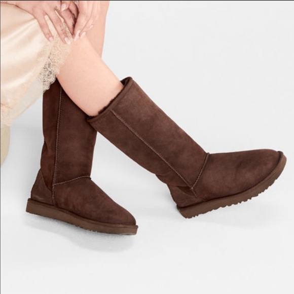 UGG Shoes - 🎉Host Pick🎉 Ugg Classic II Tall Boots Shoes